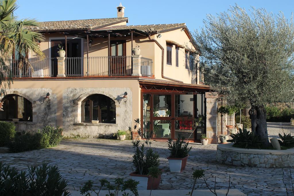 B&B Casale Siciliano Di Miryam Tiralongo Avola Buitenkant foto