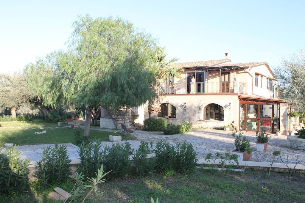 B&B Casale Siciliano Di Miryam Tiralongo Avola Buitenkant foto