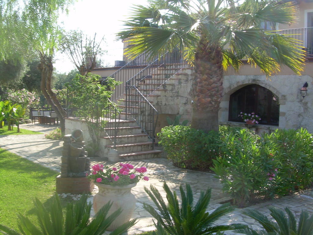 B&B Casale Siciliano Di Miryam Tiralongo Avola Buitenkant foto