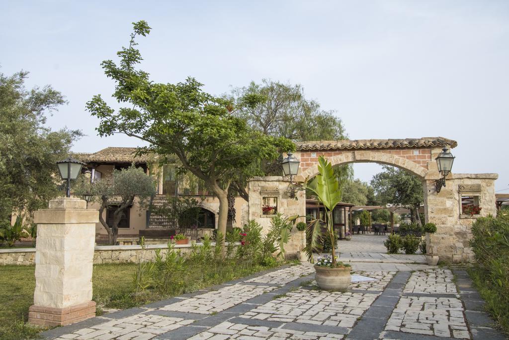 B&B Casale Siciliano Di Miryam Tiralongo Avola Buitenkant foto