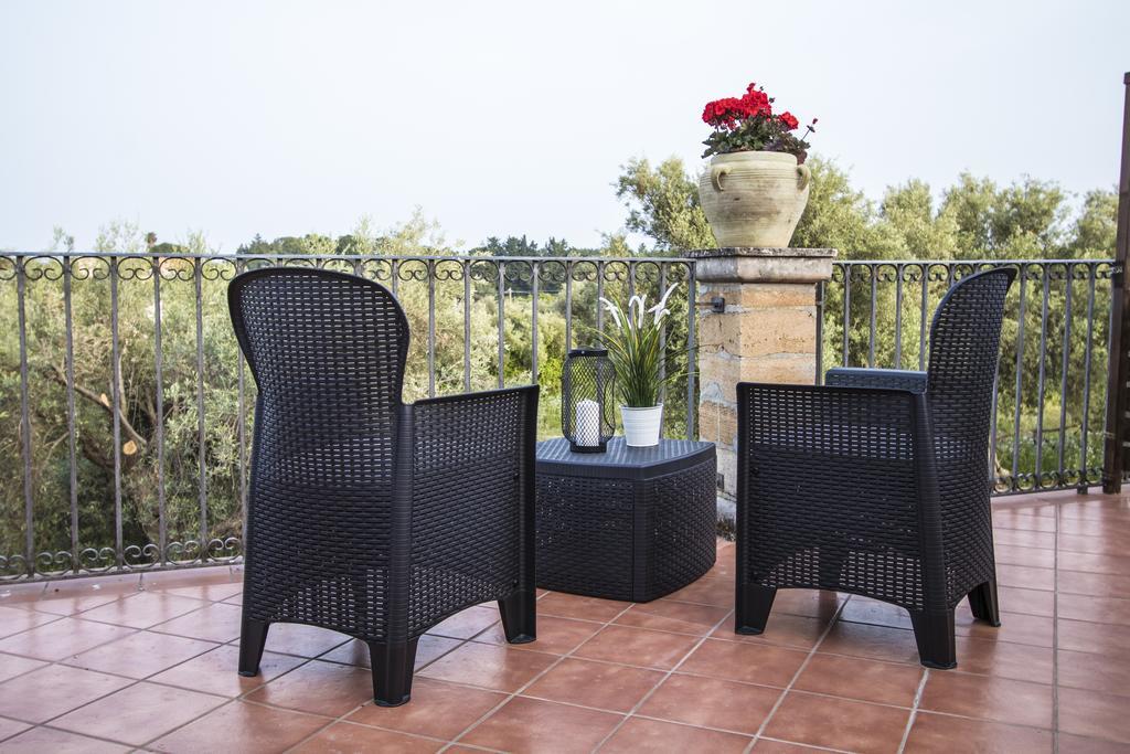 B&B Casale Siciliano Di Miryam Tiralongo Avola Buitenkant foto