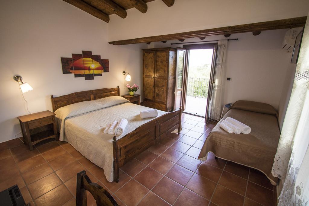 B&B Casale Siciliano Di Miryam Tiralongo Avola Buitenkant foto